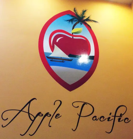 グアムの旗🇬🇺をモチーフにしたかわいいアップル