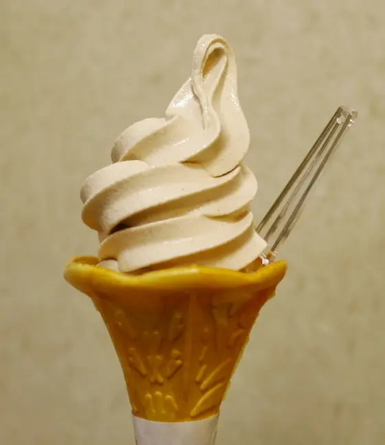 もちむぎソフトクリーム