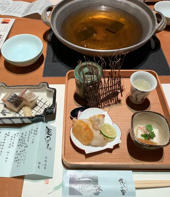 夕食の海鮮懐石