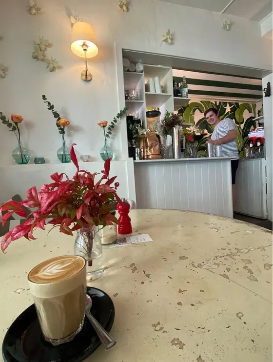 バンブルズカフェ