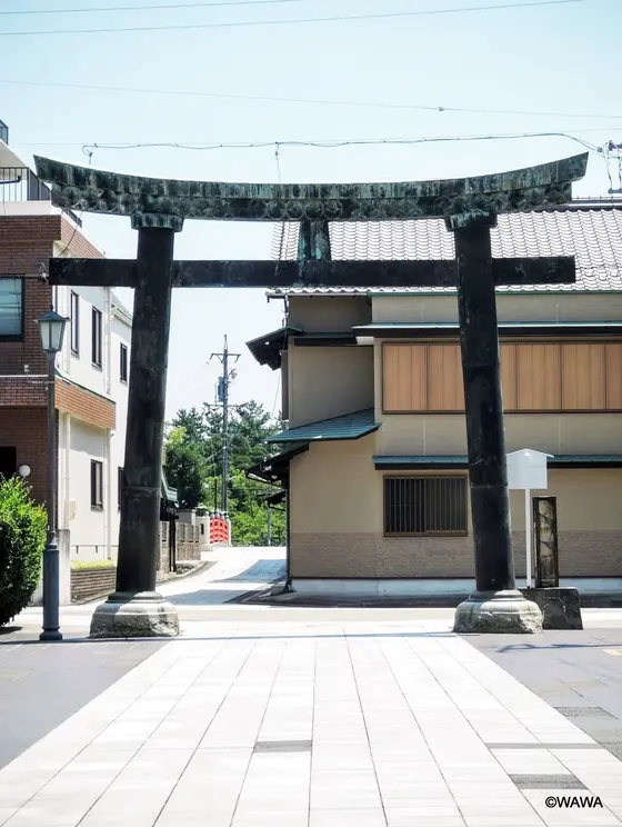 青銅の鳥居　桑名宗社