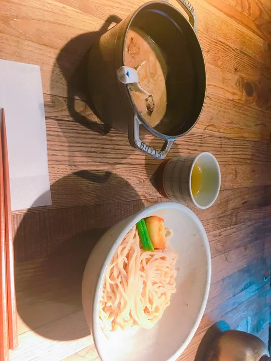 絶品もつつけ麺！！