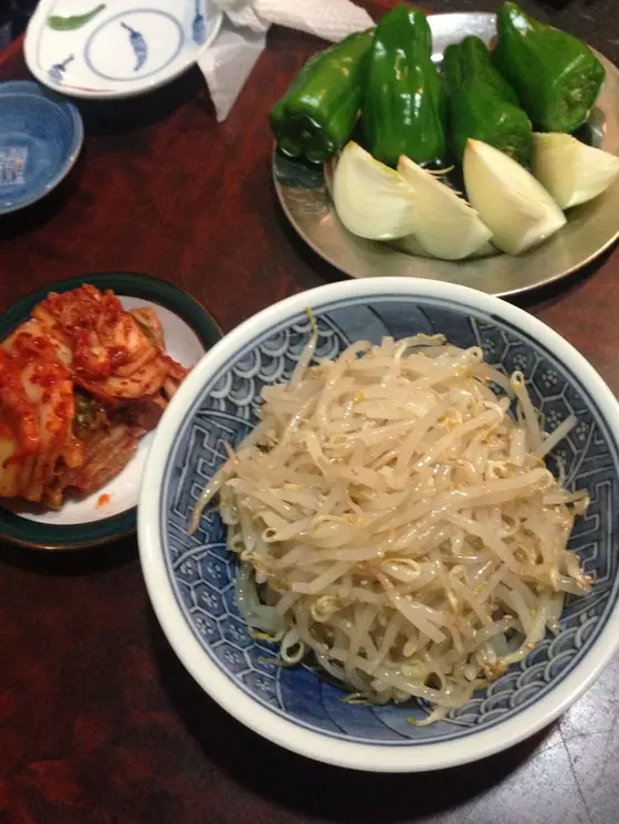 オモニ特製 キムチとナムルに野菜たち