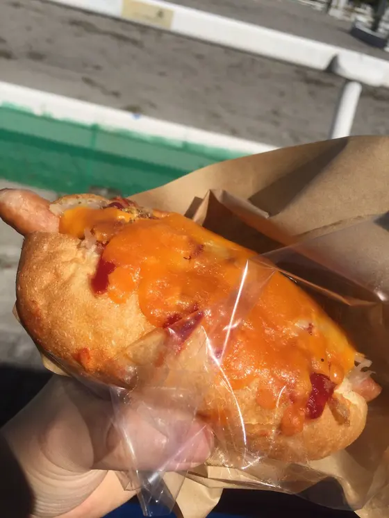 でっかいホットドッグ