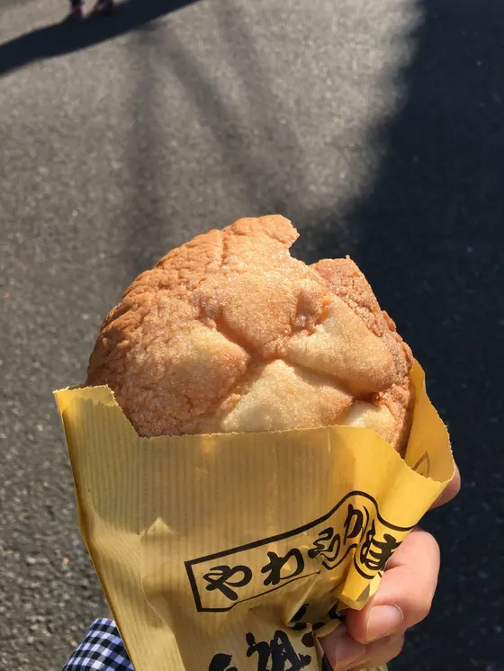 焼きたてメロンパン