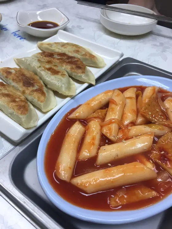 マンドゥ(餃子)、トッポッキ