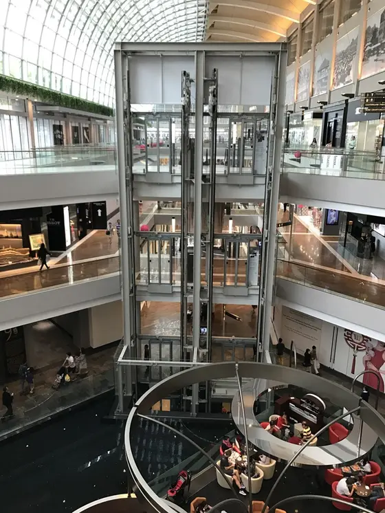 エレベーター