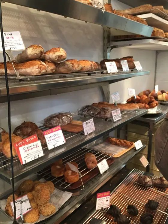 商品の回転が早く、どの商品に出会えるかはまさに運命!