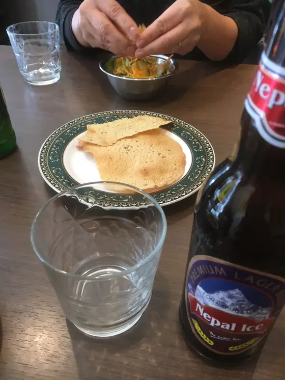サラダにパリパリ割って載せるスパイシーなヤツ
