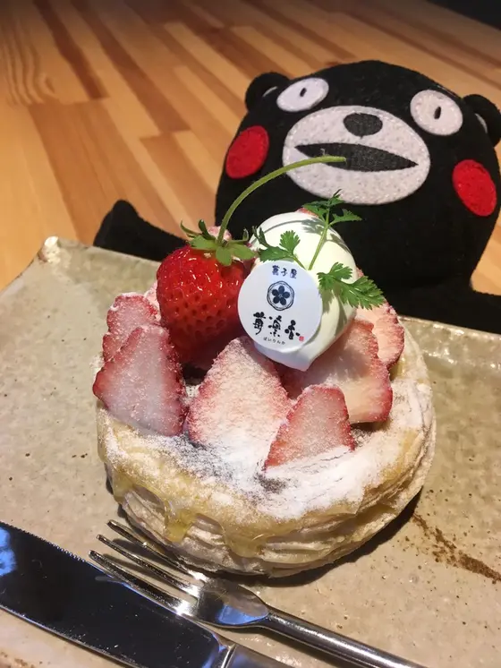 いちごパイ380円