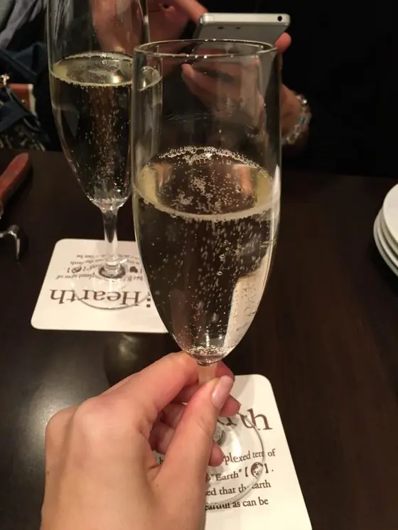 乾杯のスパークリングワイン