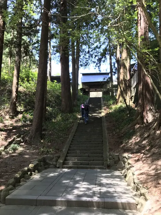途中の階段