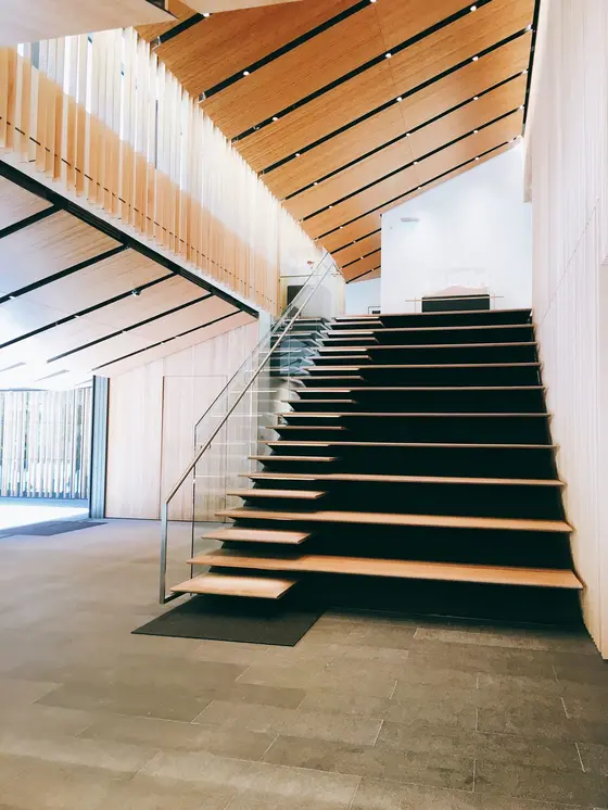 現代的な建物も