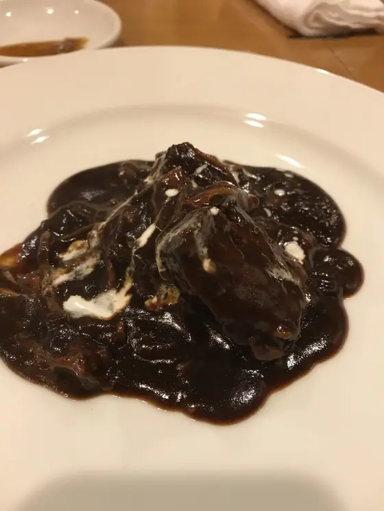 牛すじ煮込みは繊維が解けていきます…