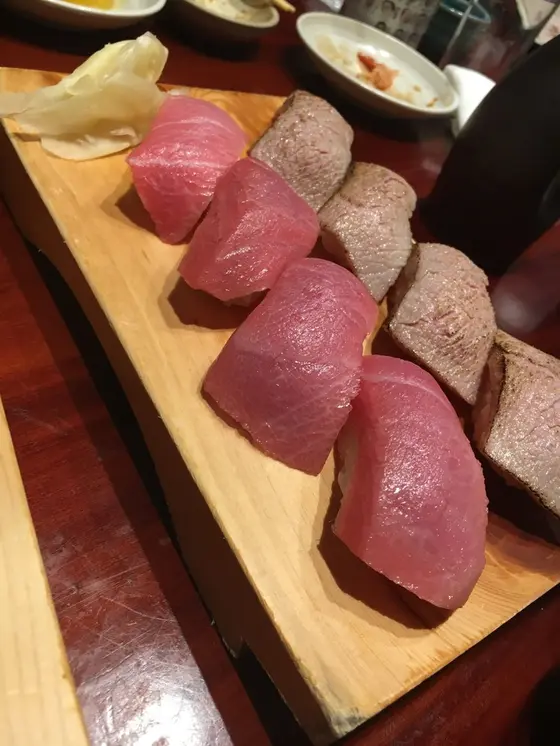炙り大トロと大トロ（5巻ずつ）