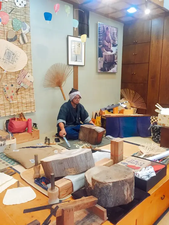 職人さんの真剣な眼差し！