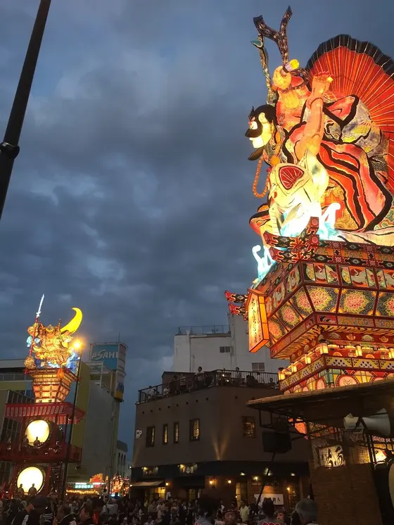 町中はこのような感じになります