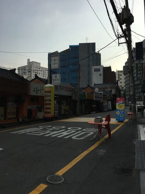 昭和な雰囲気な通り