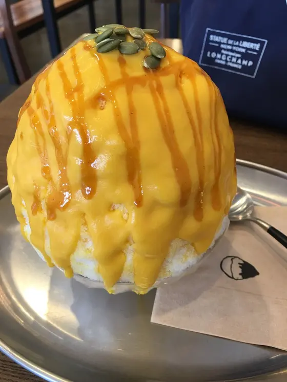 カボチャとキャラメル味のカキ氷