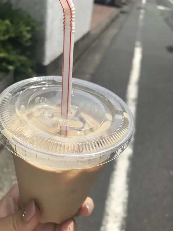 マスコバド糖入りアイスコーヒー