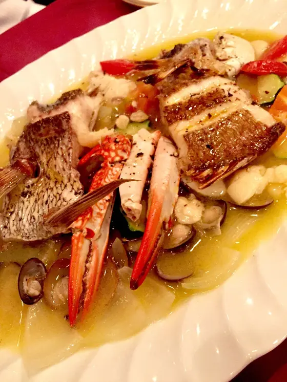 見た目も華やか！！魚介のブイヤベースはホントに美味しかった🐟