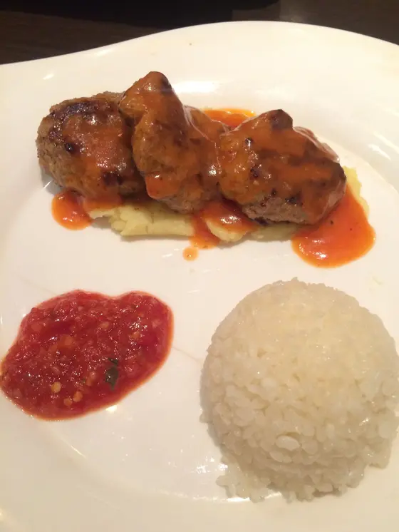 トルコ風ハンバーグランチ