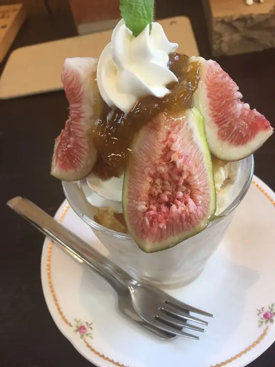 うわさのパフェ