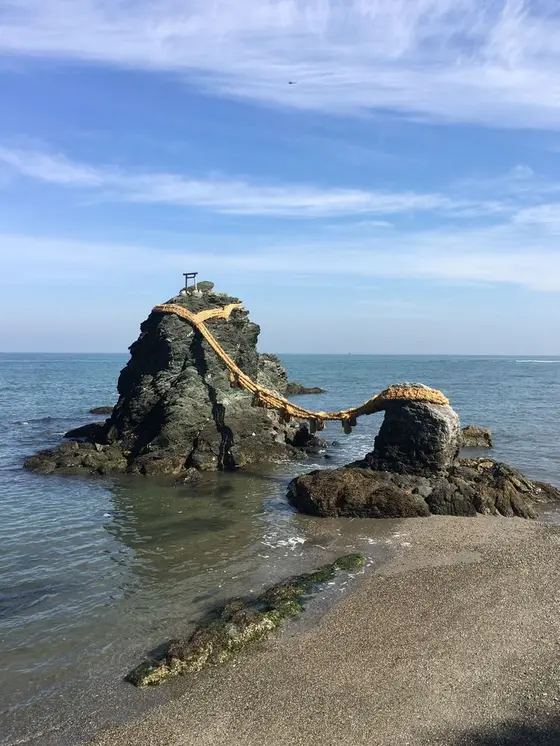 夫婦岩