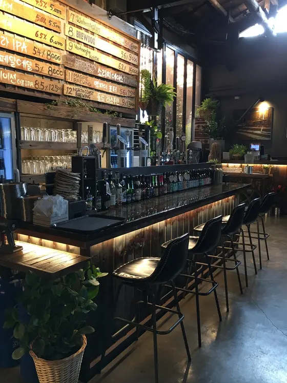 とてもとてもお洒落な店内