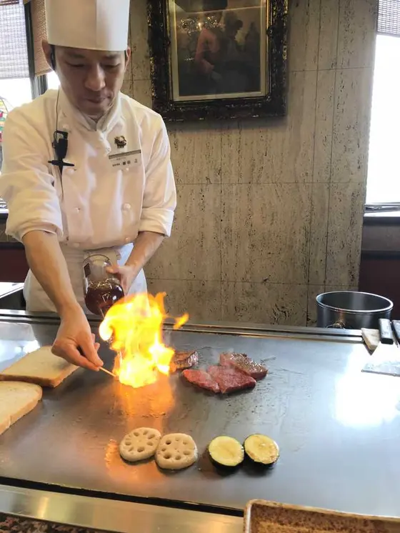 目の前で焼いてくれます○