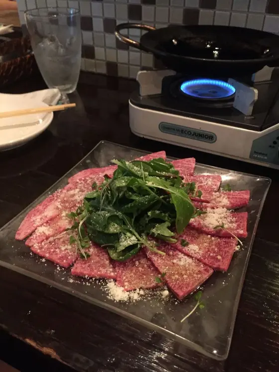 黒毛和牛の焼きカルパッチョ