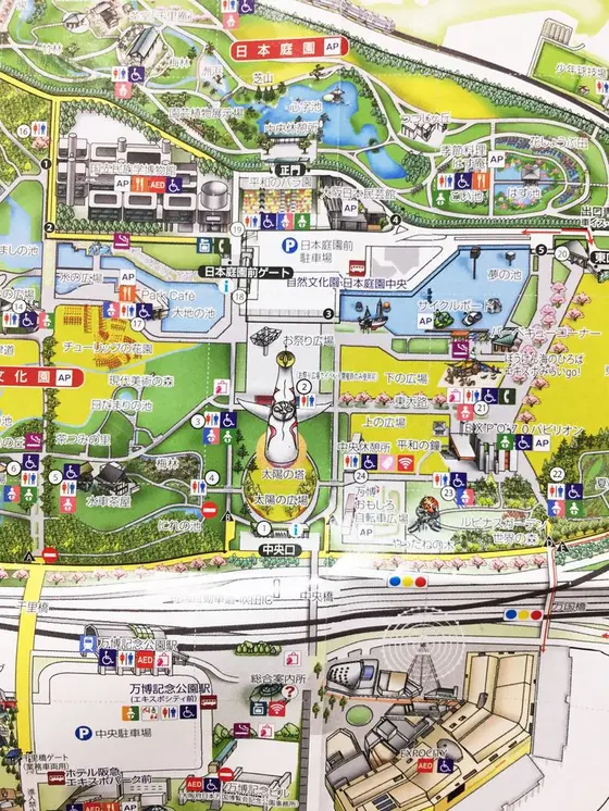 万博公園の園内マップ