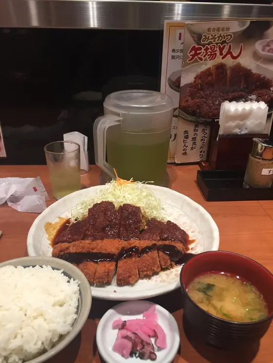 わらじかつ定食