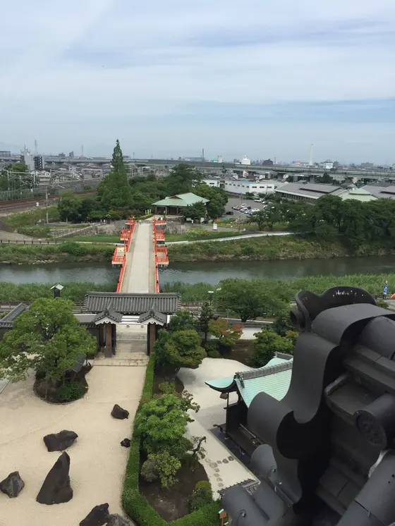 天守から一宮、岐阜方面を望む