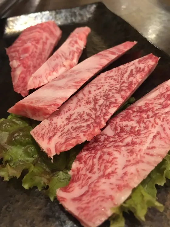 オリーブ牛のインサイトカルビ