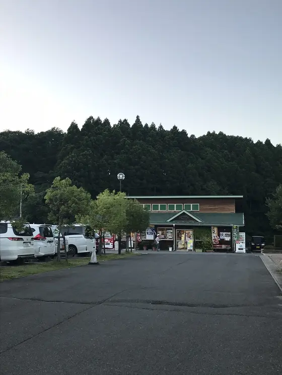 周りは田んぼ