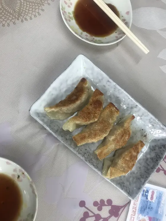 餃子(350円)