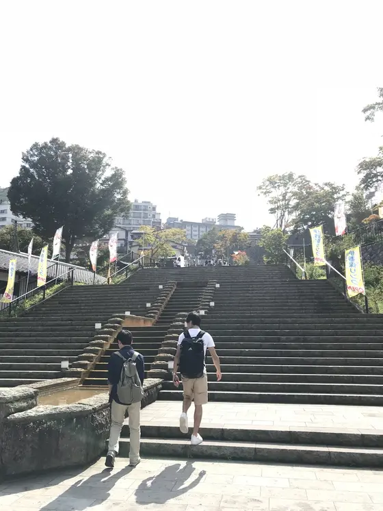 下から上を見た写真