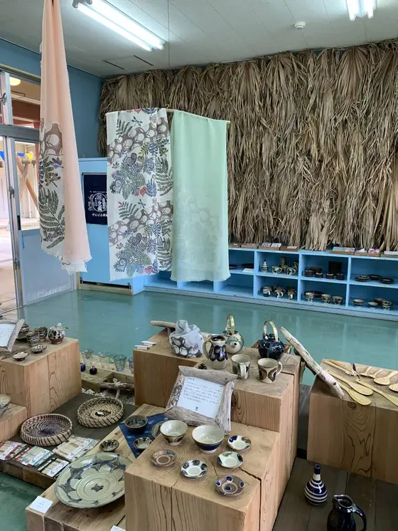 食器の販売コーナー