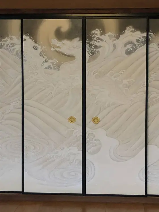 「白龍」