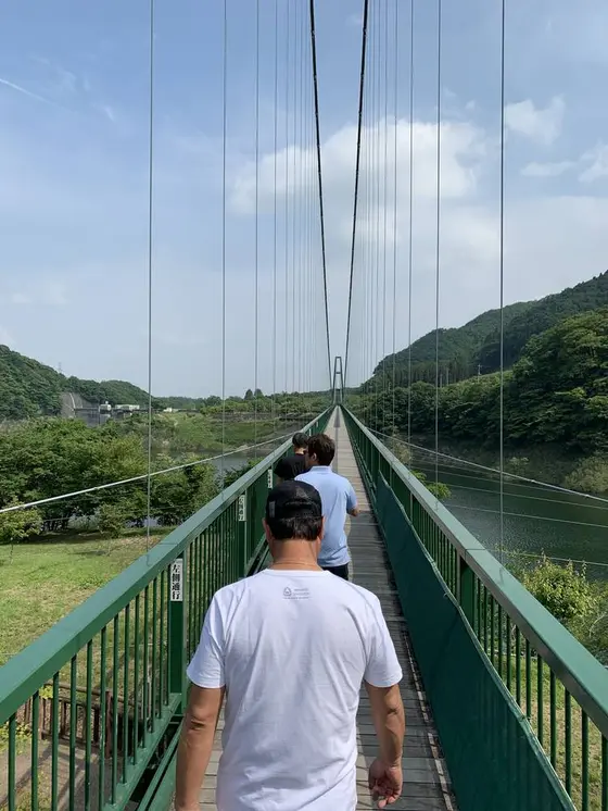 渡ります