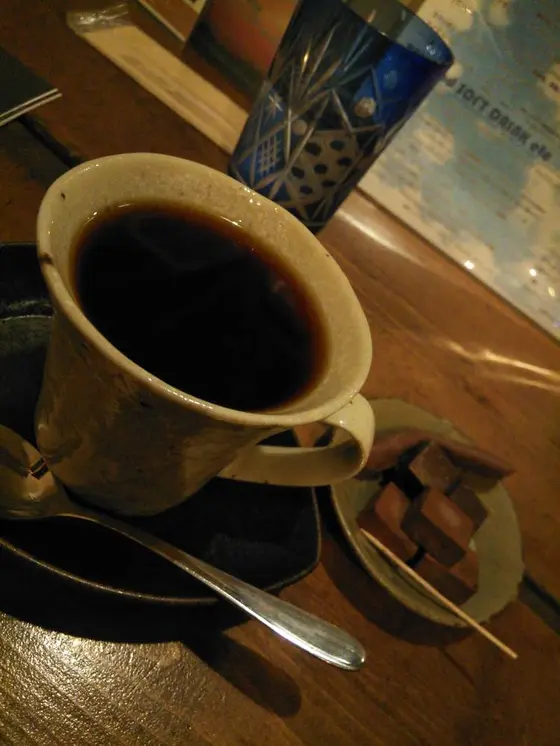チョコの盛り合わせと…