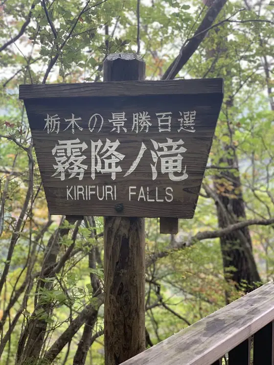 歩いて６分くらいだよ、