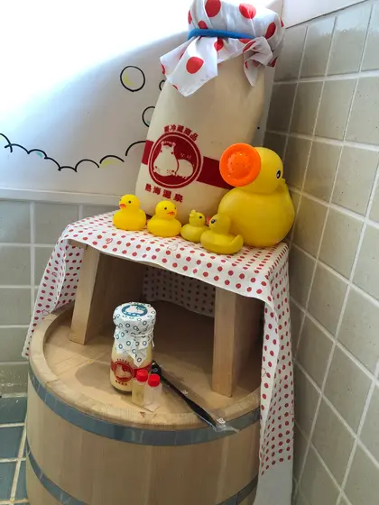 銭湯をイメージした店内