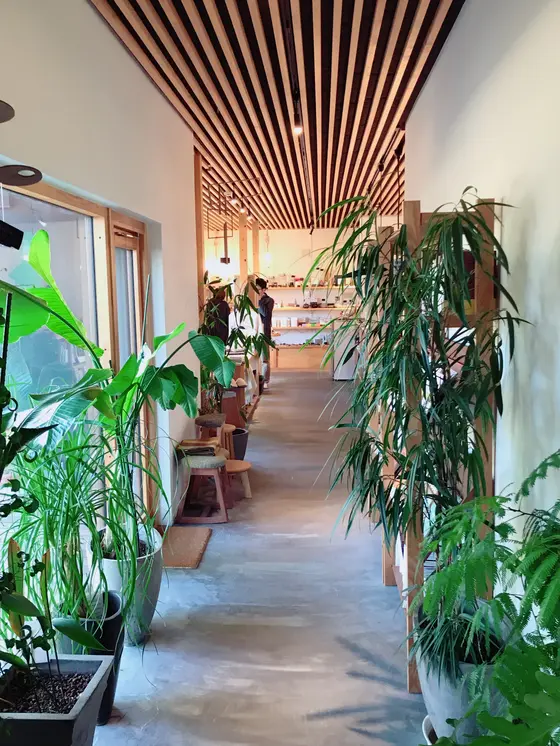 思ったよりも広い店内