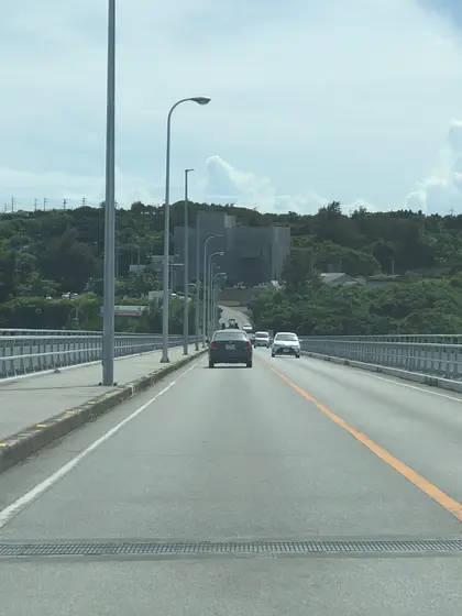 瀬底大橋