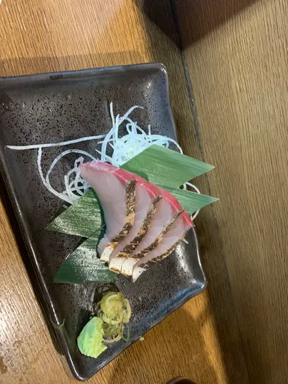 本サワラの炙り刺(590円)