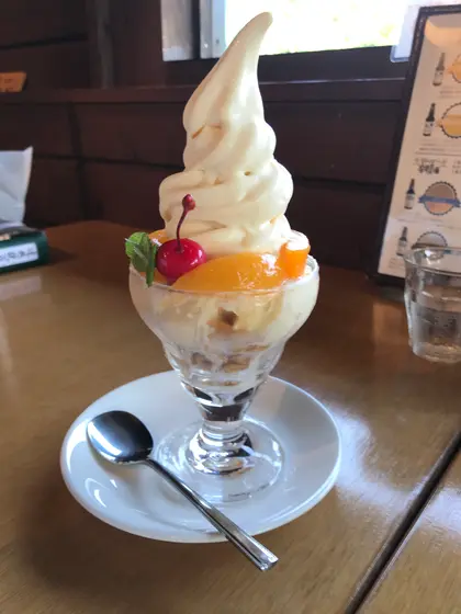 びわパフェ