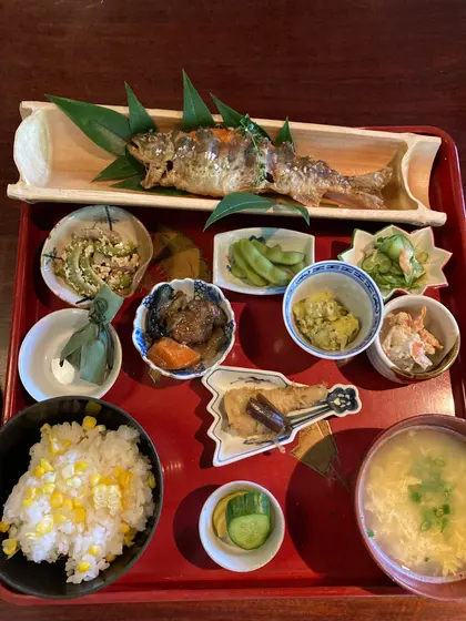 清流御膳(2500円)