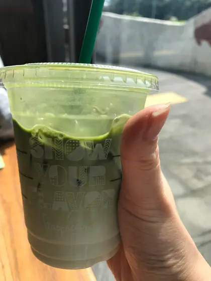 済州島限定：済州抹茶ショットグリーンラテ
